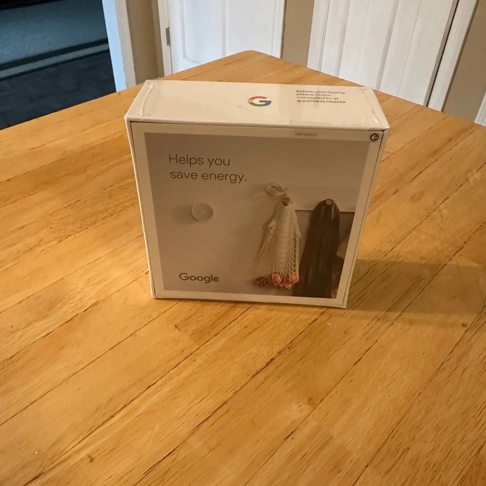 Google Nest Thermostat in Classic White